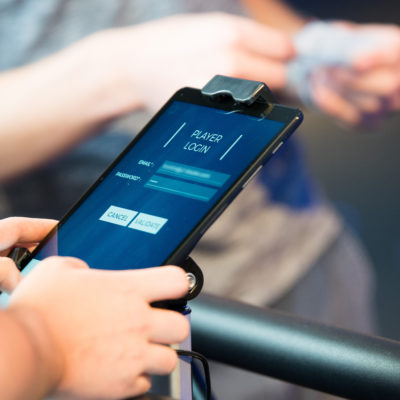 VEX Marketing permite que sus clientes se registren y luchen entre sí en la VEX eSports League