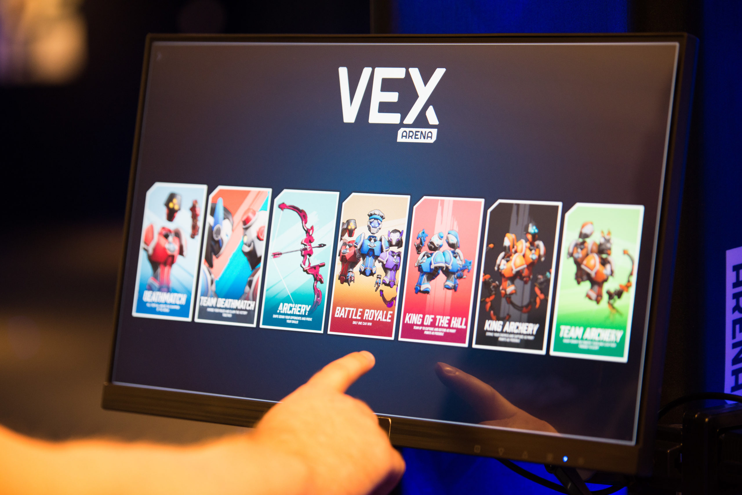 Choose your map and your games before battling in the VEX Arena for LBVR