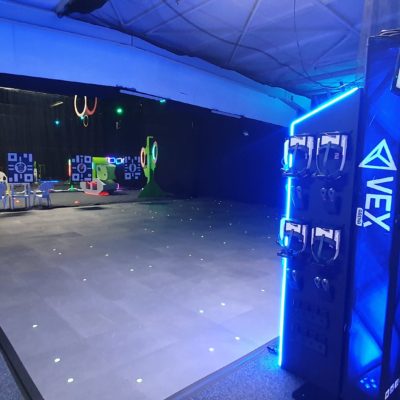VEX Arena in een arcadecentrum