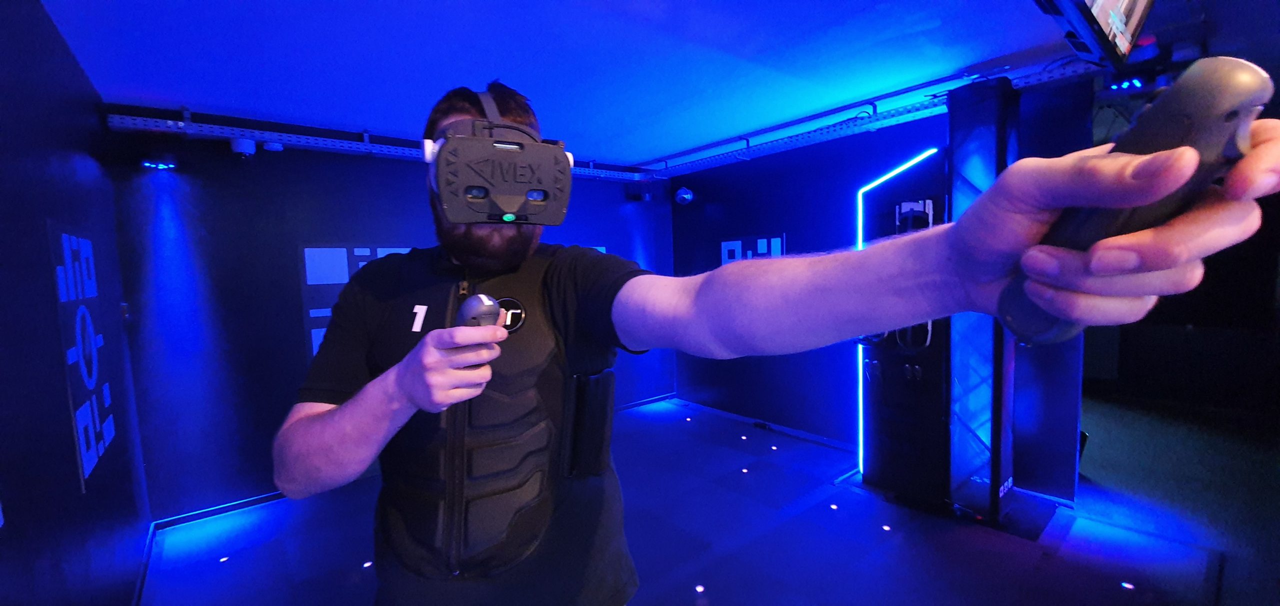 VEX bringer VR Esports direkte til senteret ditt